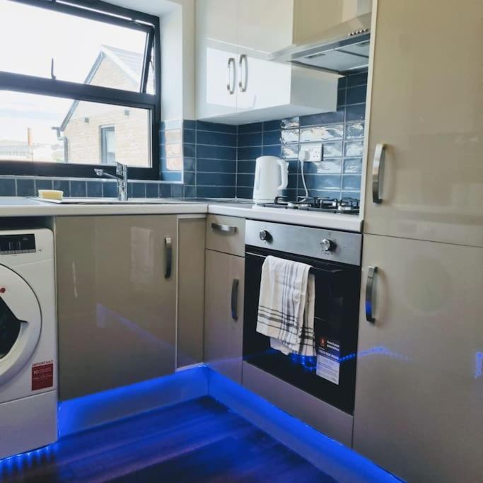 Beautiful Modern Apartment On Wick Lane London Ngoại thất bức ảnh