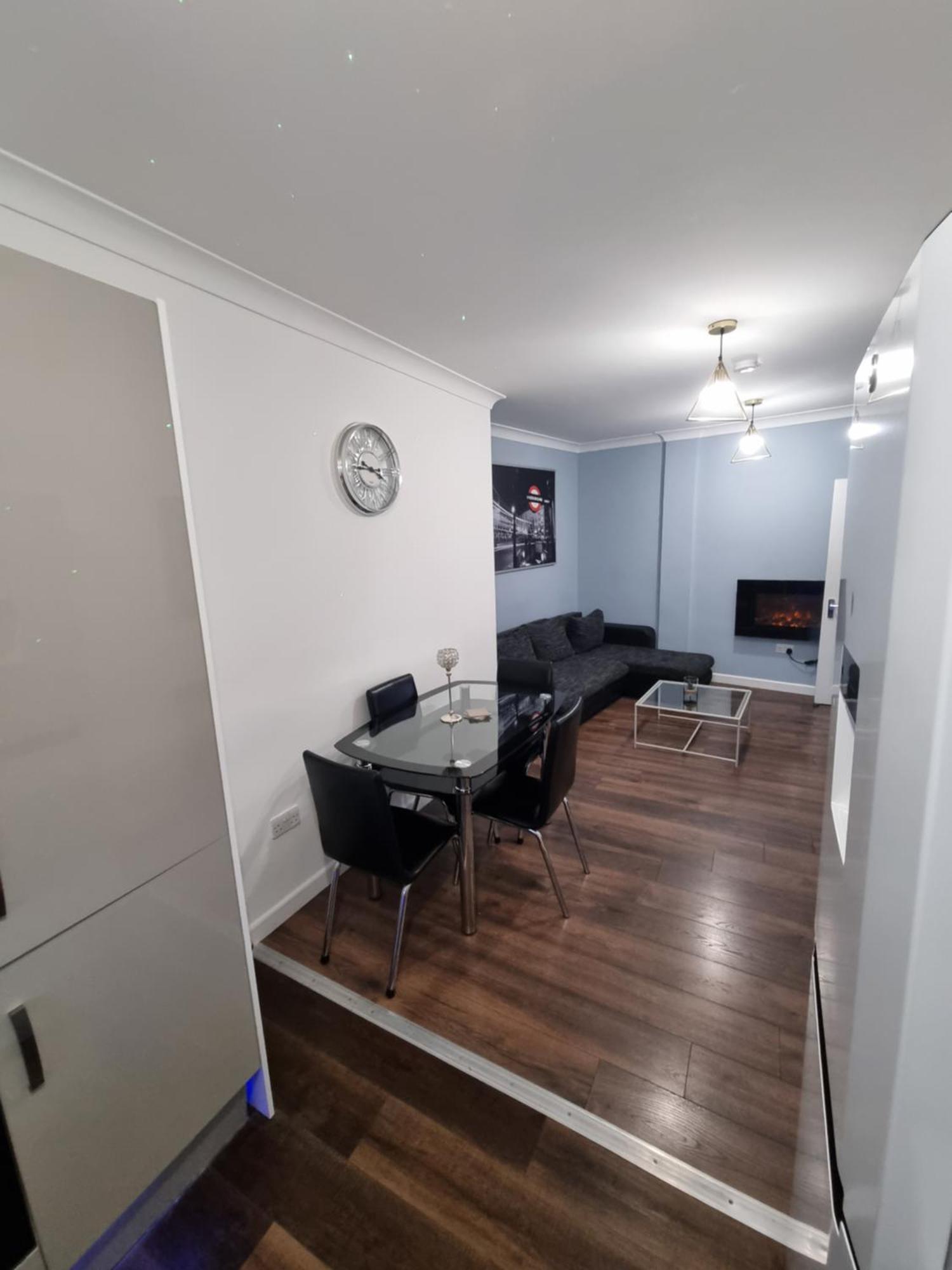 Beautiful Modern Apartment On Wick Lane London Ngoại thất bức ảnh