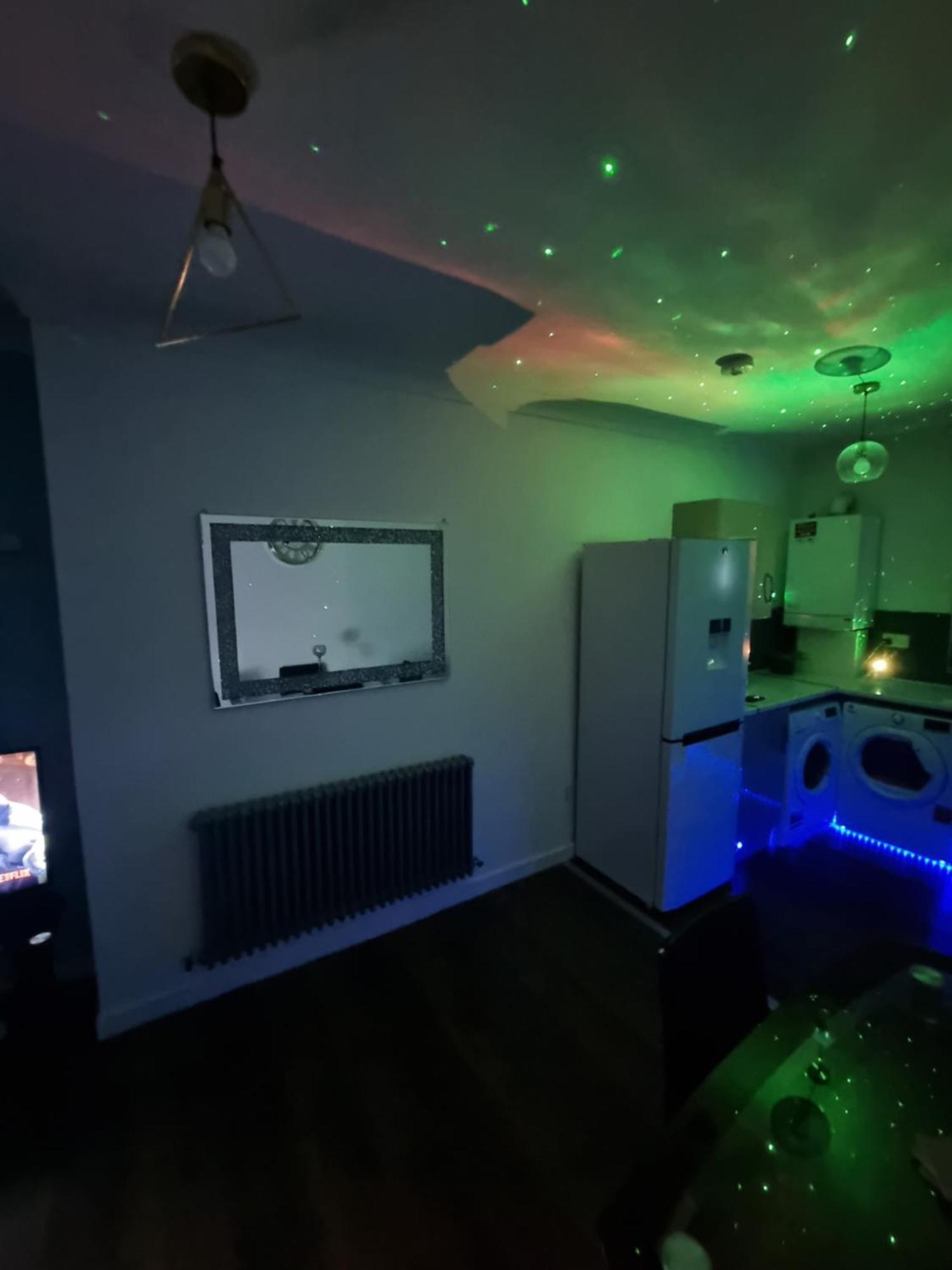 Beautiful Modern Apartment On Wick Lane London Ngoại thất bức ảnh