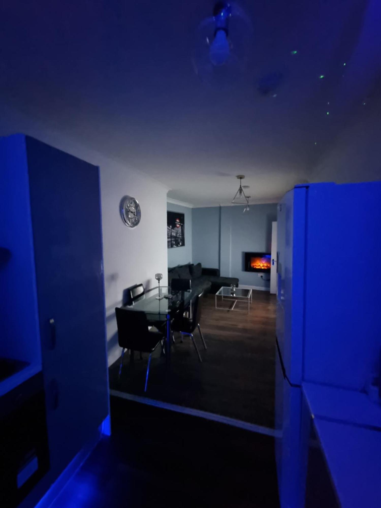 Beautiful Modern Apartment On Wick Lane London Ngoại thất bức ảnh